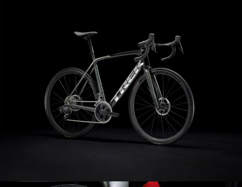 Trek Emonda SL 6 eTap Road Bike in Black-10